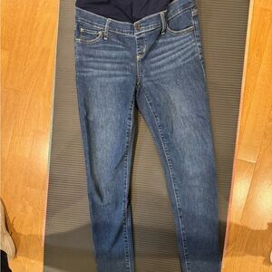 Gap Classic Blue Denim skinny maternity Jeans